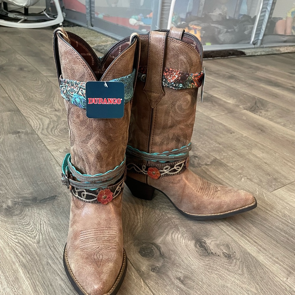 Woman’s Durango western boots